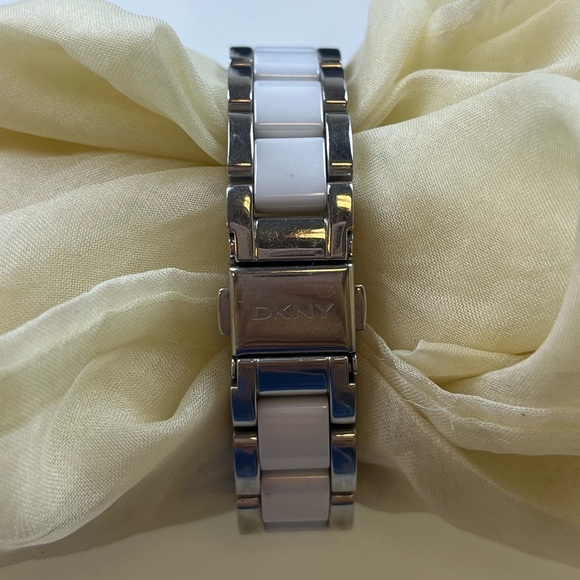 DKNY Silver and White Watch HR11-10 - Picture 3 of 6